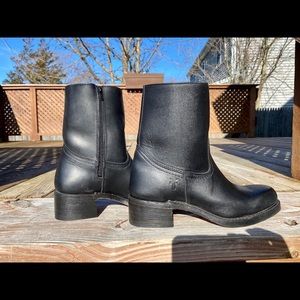 NWT Frye Campus Zip Boot